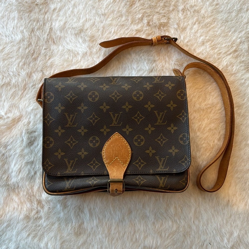 Louis Vuitton Cartouchiere